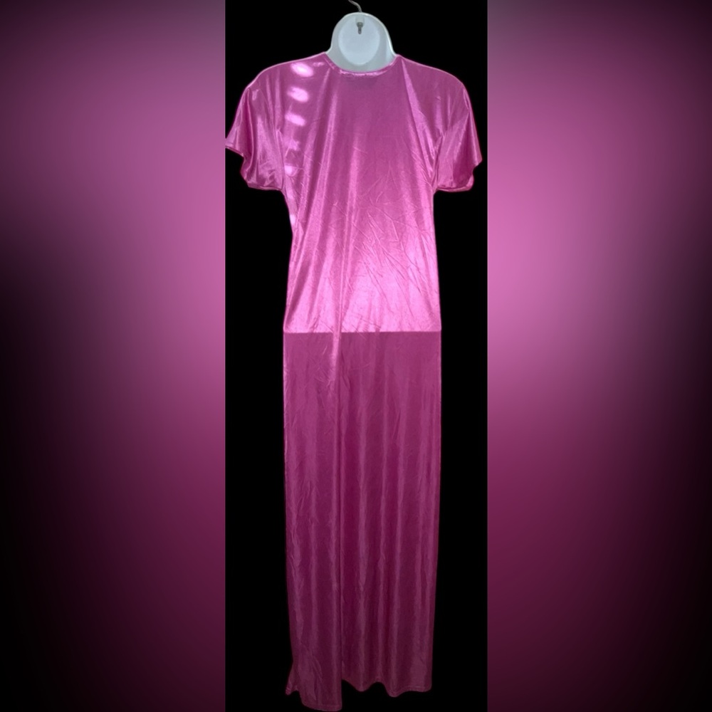 Robe - Picture 5 of 5